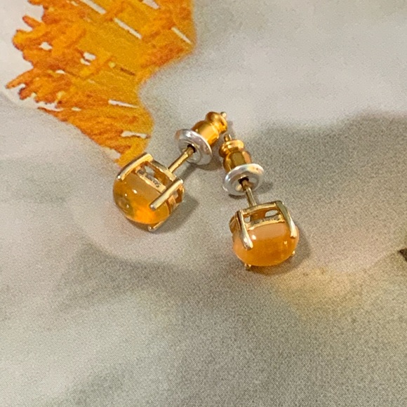 Yellow Opal 925 Silver Stud Earrings from Stauer Jewelry - Picture 8 of 13